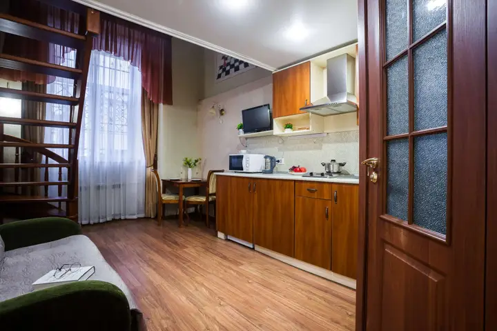 Gorki: Apt On Tuchkov 24 #1