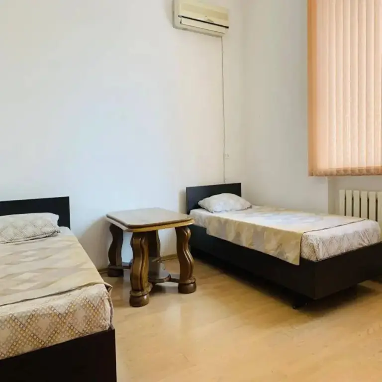 Кемерово: Sovetskij 59 Trehkomnatnye apartamenty rjadom s Administratsiej