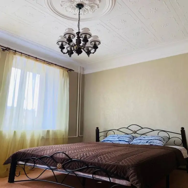 Кемерово: Sovetskij 59 Trehkomnatnye apartamenty rjadom s Administratsiej