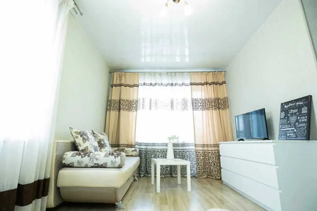 Кемерово: 50 Let Oktjabrja odnokomnatnye apartamenty