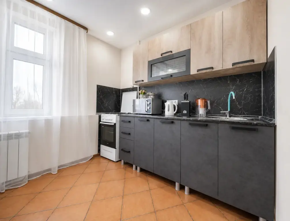 Новый Уренгой: 4 Сезона в микрорайоне Мирный 1/2