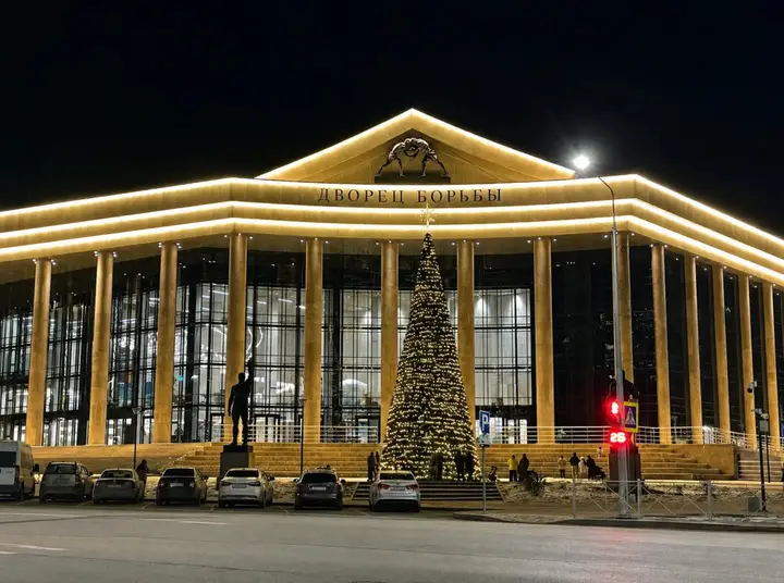 Уфа: 4 Сезона на бульваре Давлеткильдеева 5
