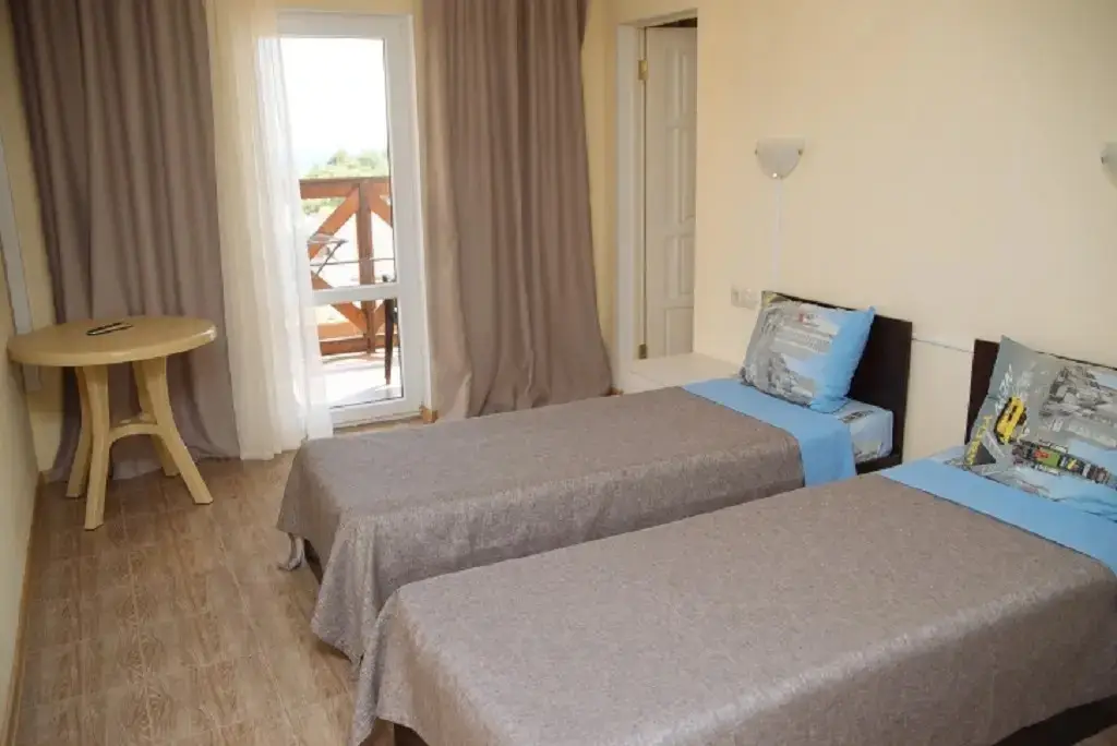Агой: Guest House on Dorozhnik
