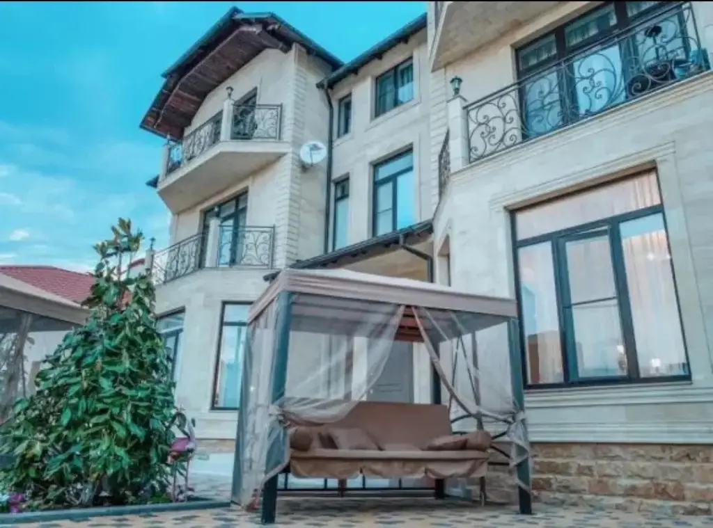 Sunny House (Санни Хаус) — фото 1