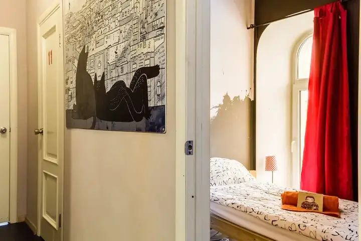 Sukhaparina: Whose Suitcase Hostel