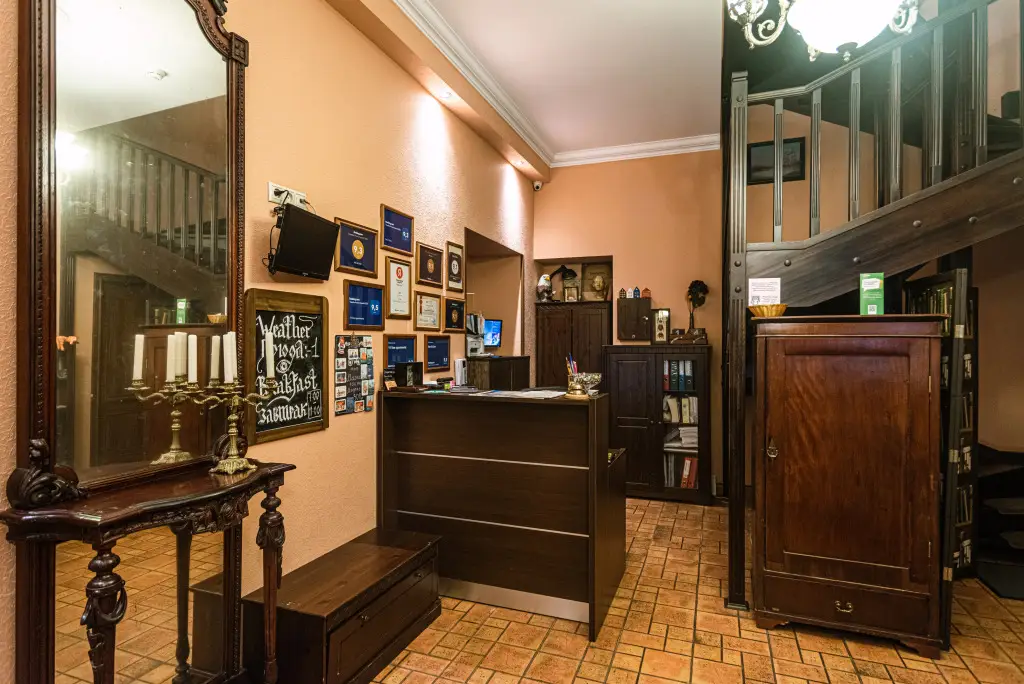 Санкт-Петербург: Меблированные комнаты Inn 6 Line