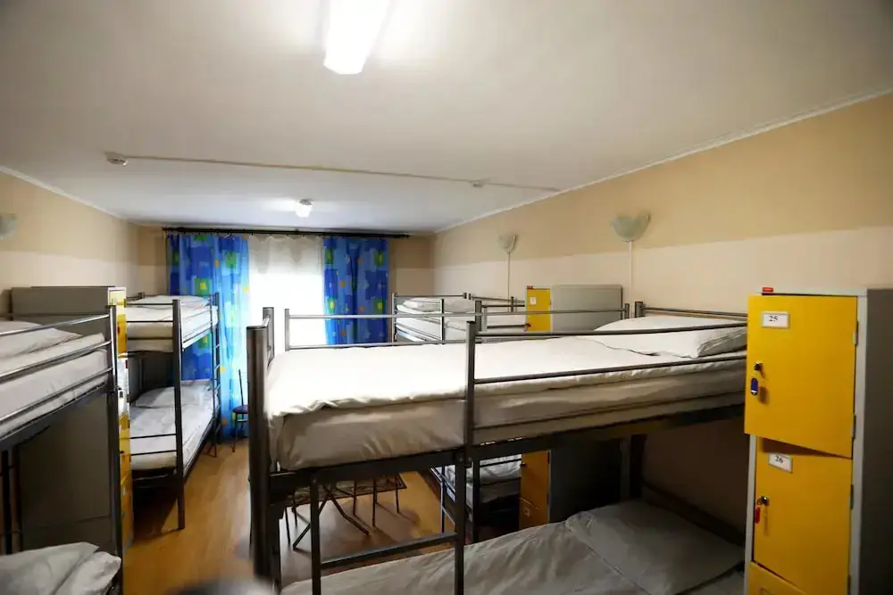 Sukhaparina: U Krasnogo Mosta - Hostel