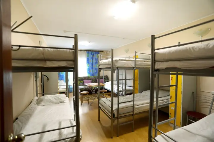 Sukhaparina: U Krasnogo Mosta - Hostel