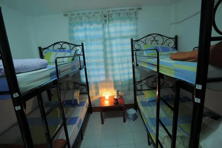 Бангкок: Moments in Bangkok Hostel