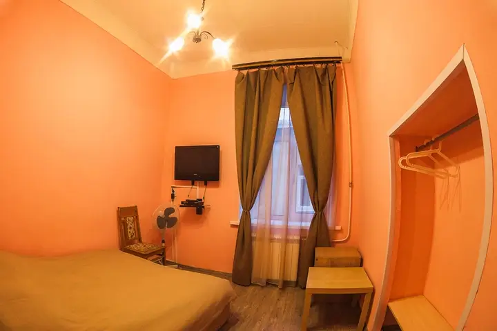 Санкт-Петербург: Меблированные комнаты Old Flat на Лиговском 55