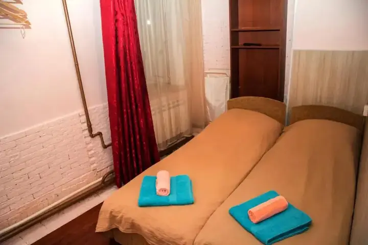 Санкт-Петербург: Меблированные комнаты Old Flat на Жуковского