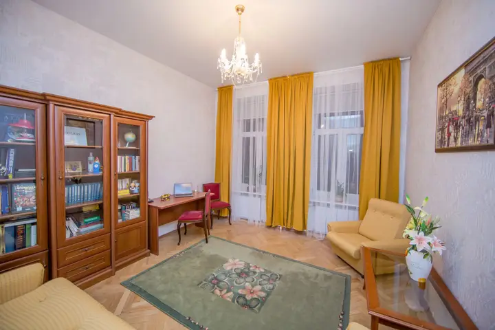 Санкт-Петербург: Апартаменты St. Isaak's 4 bedroom & 3 bathroom