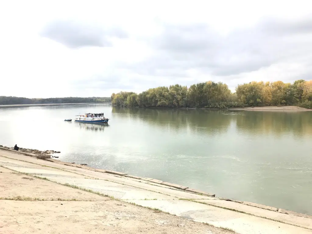Павлодар: River Hotel Bars