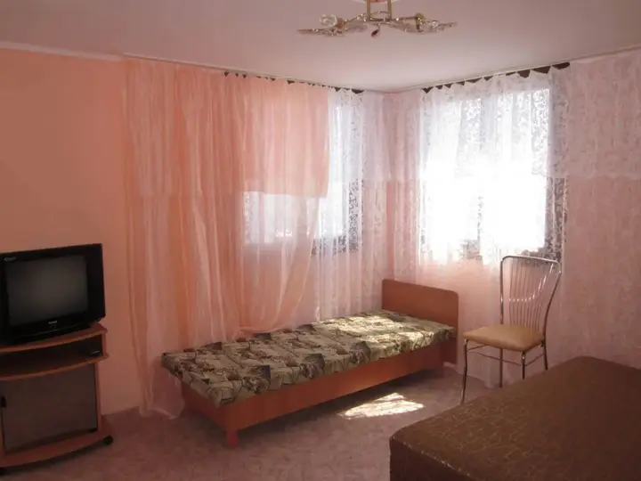 Рыбачье: Cottages Over the sea