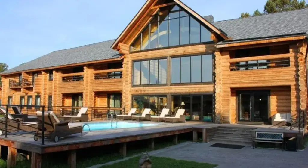 Новый Энхалук: Terem Club Guest House