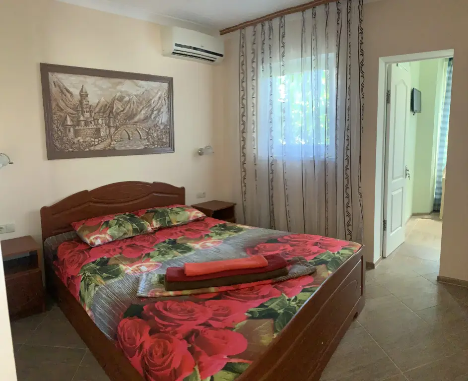 Евпатория: Guesthouse Irina