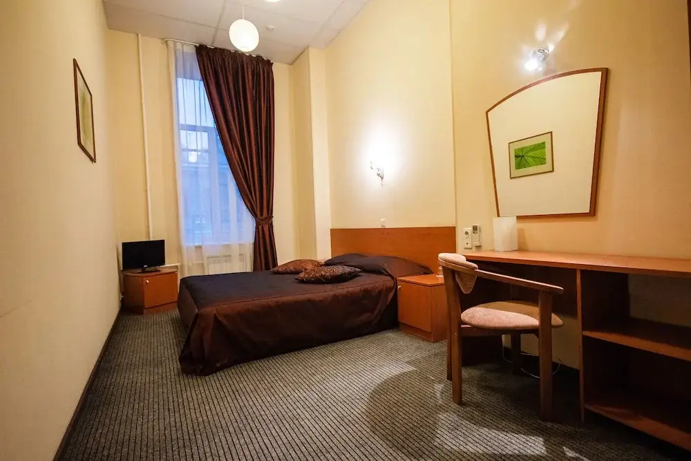 Санкт-Петербург: Nevsky 136 Guest House