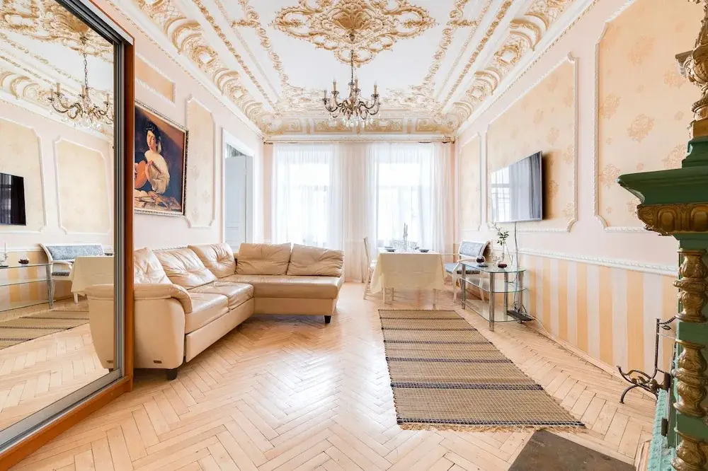 Санкт-Петербург: Apartment Lenina 40