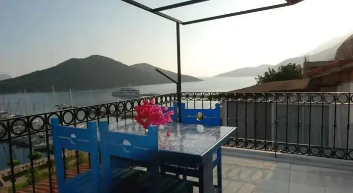 Каш: Bougainville House