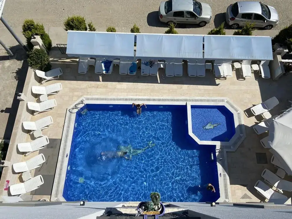 Айвалык: Nergiz Hotel