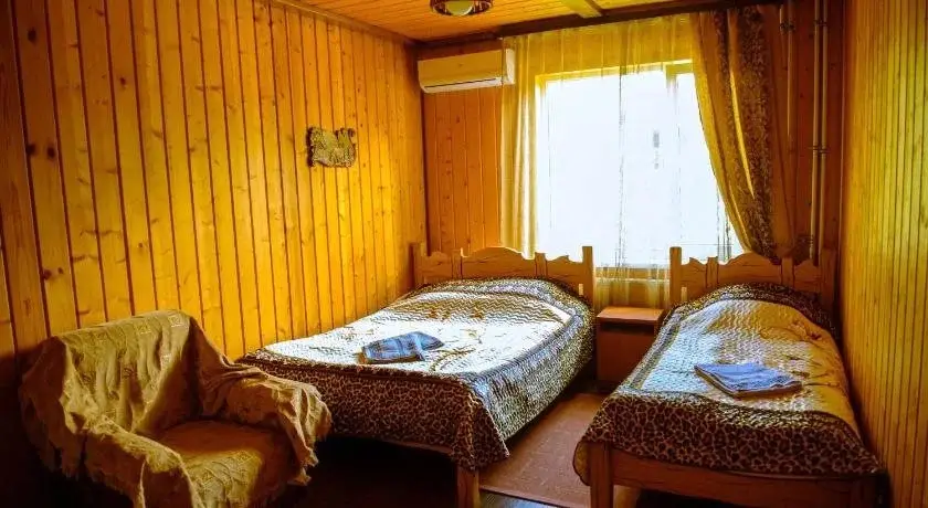 Каменномостский: Guesthouse Zhili-Byli
