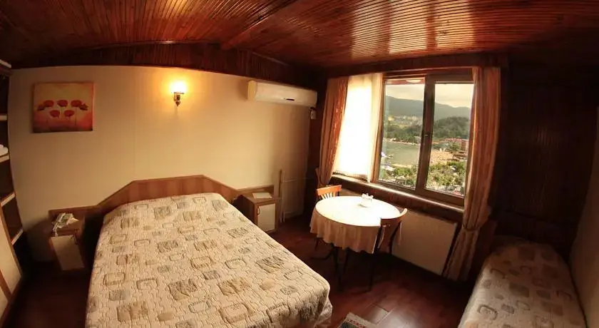Бартын: Timur Hotel