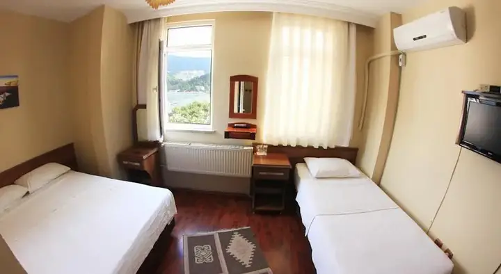 Бартын: Timur Hotel