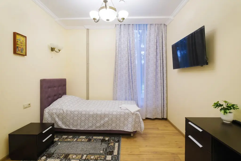 Санкт-Петербург: Дом паломника Семимостье