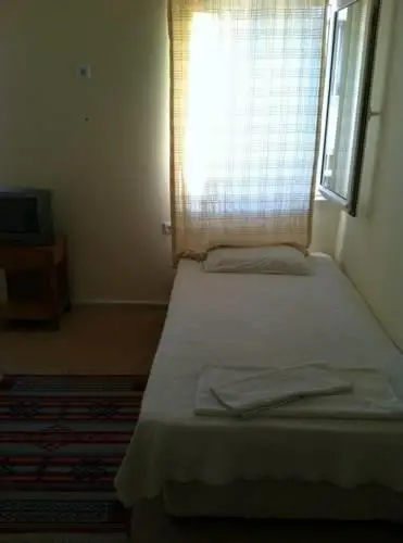 Тургутрейс: Dilek Pension