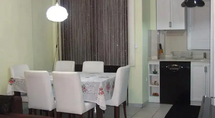 Дальян: Caretta Home
