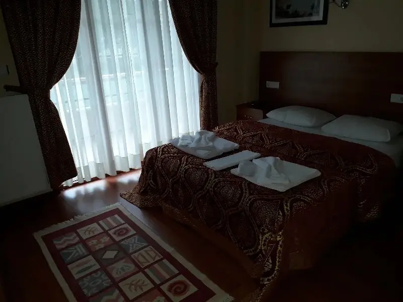 Сайл: Villa Park Motel