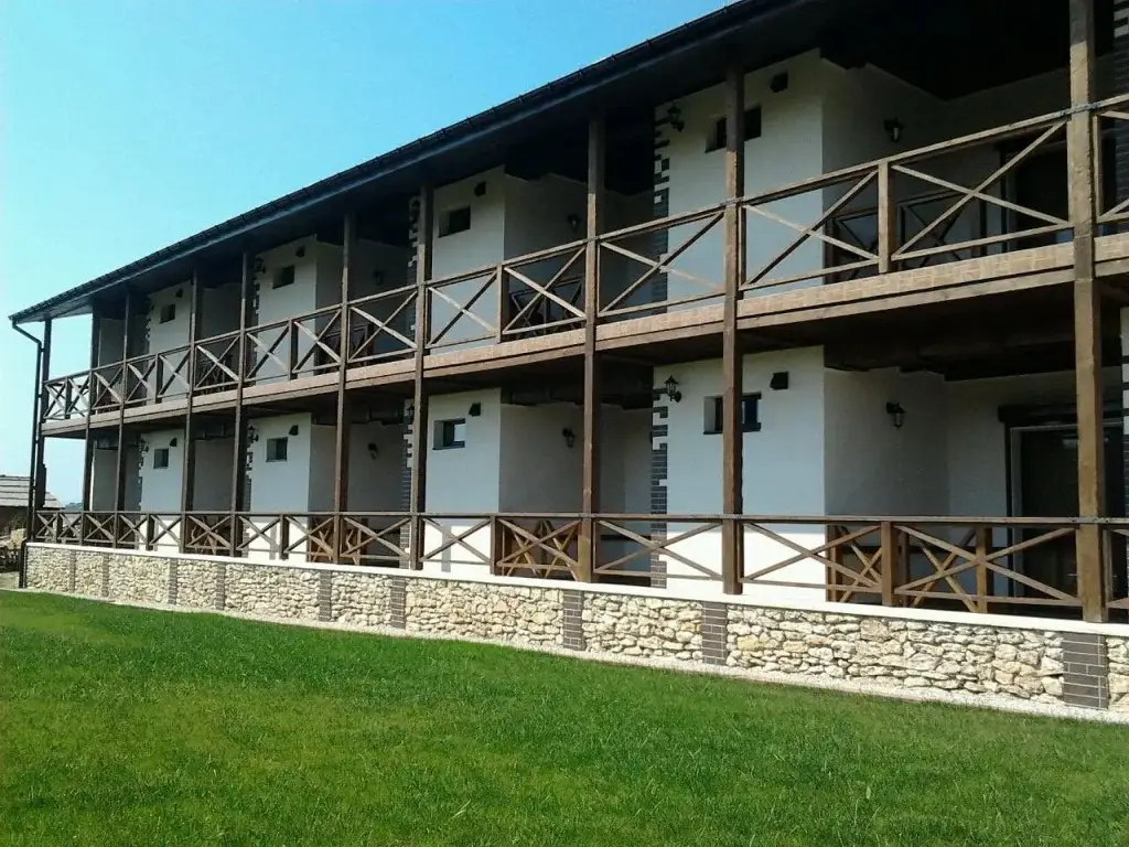 Оленевка: Guesthouse Burzhuy