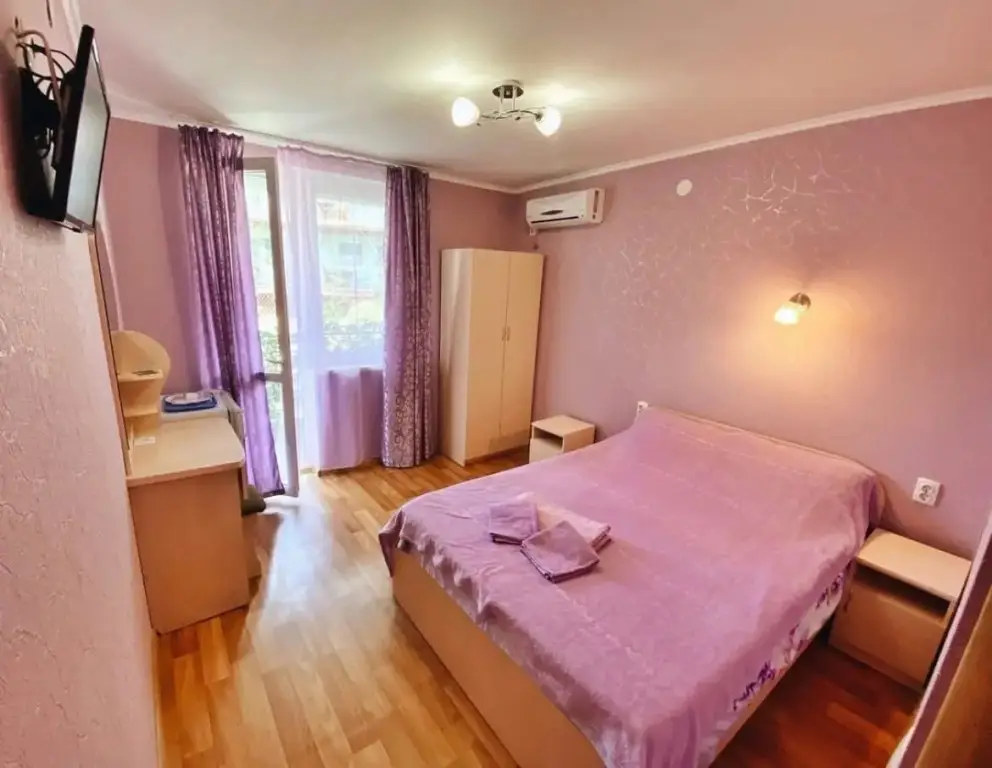 Коктебель: Guest house Nika