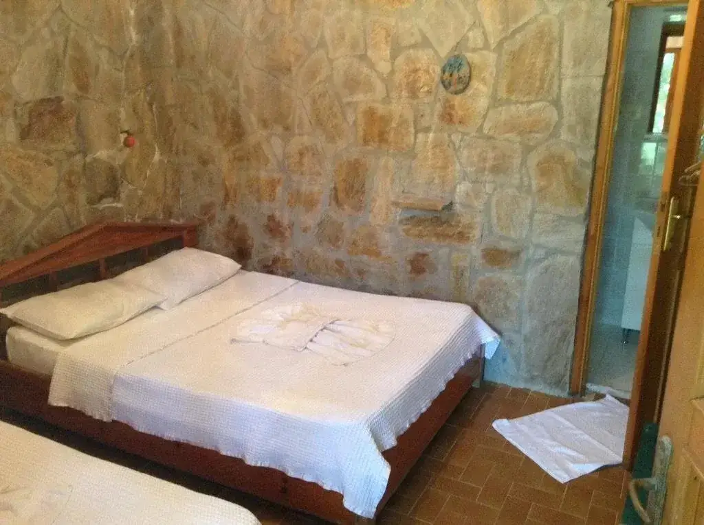 Кепез: Bronz Motel