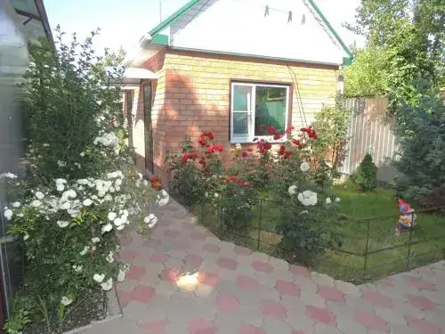 Ейск: Guest House Relax