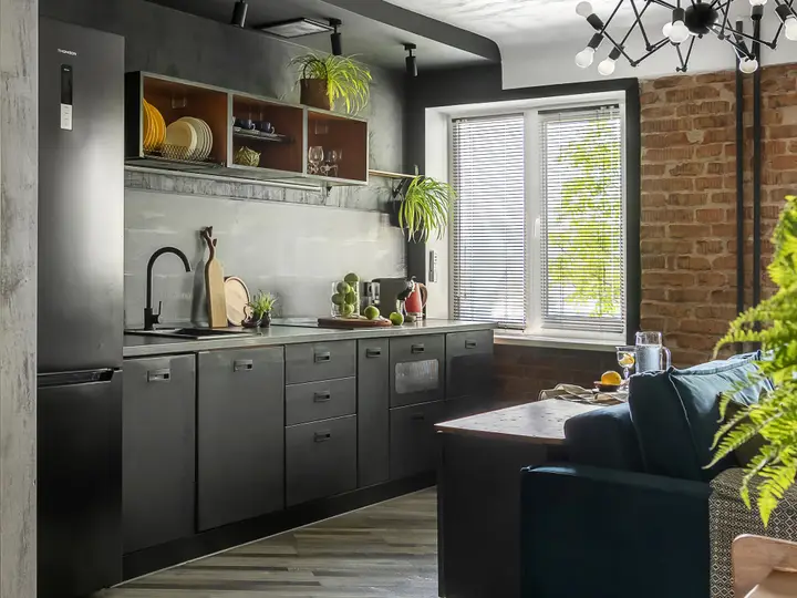 Владивосток: Квартира Двухкомнатная в Стиле Loft с Видом на Бухту Золотой Рог