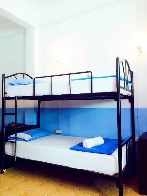 Кату: Buddies Hostel