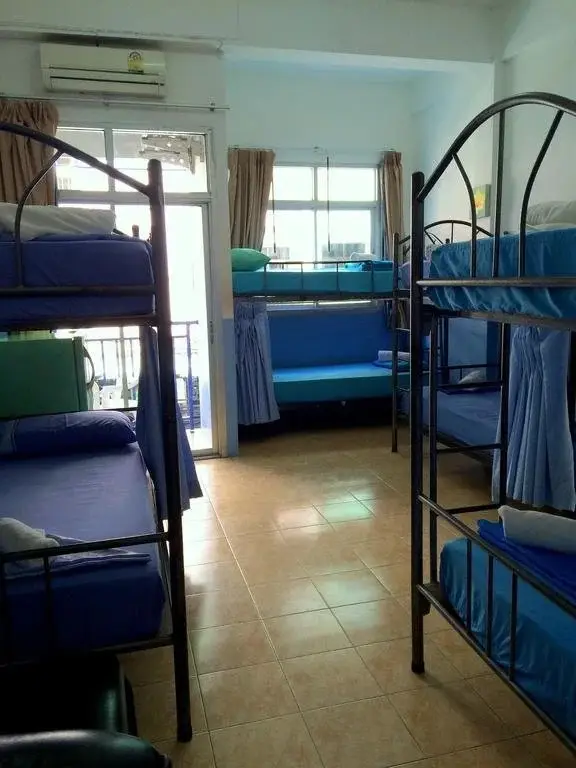 Кату: Buddies Hostel