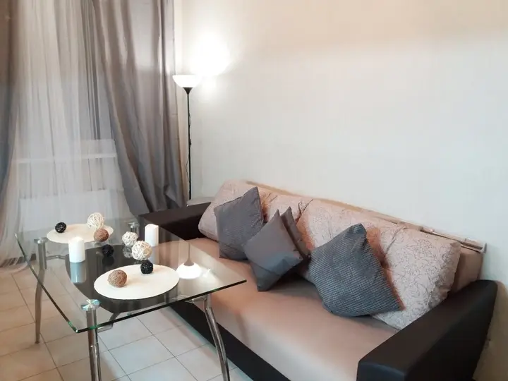 Sukhaparina: Apartment u fontanov na Moskovskom prospekte