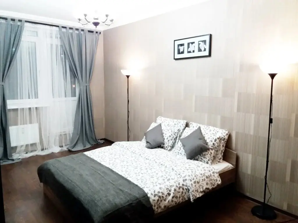 Sukhaparina: Apartment u fontanov na Moskovskom prospekte