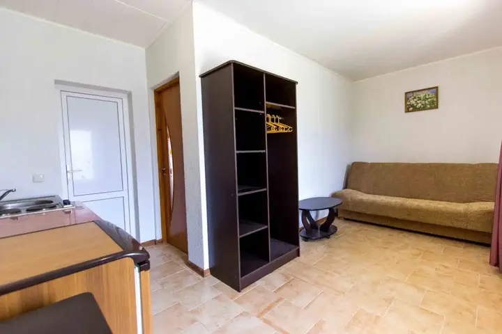 Рыбачье: Guest House Mikhalych