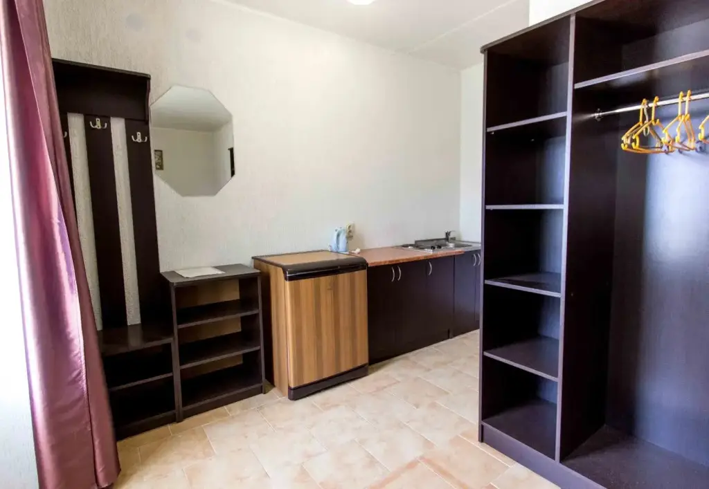 Рыбачье: Guest House Mikhalych