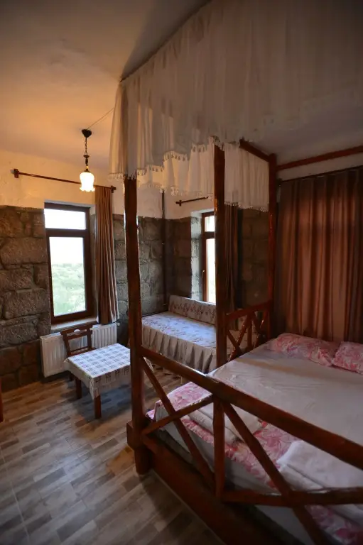 Коюневи: Berceste Hotel