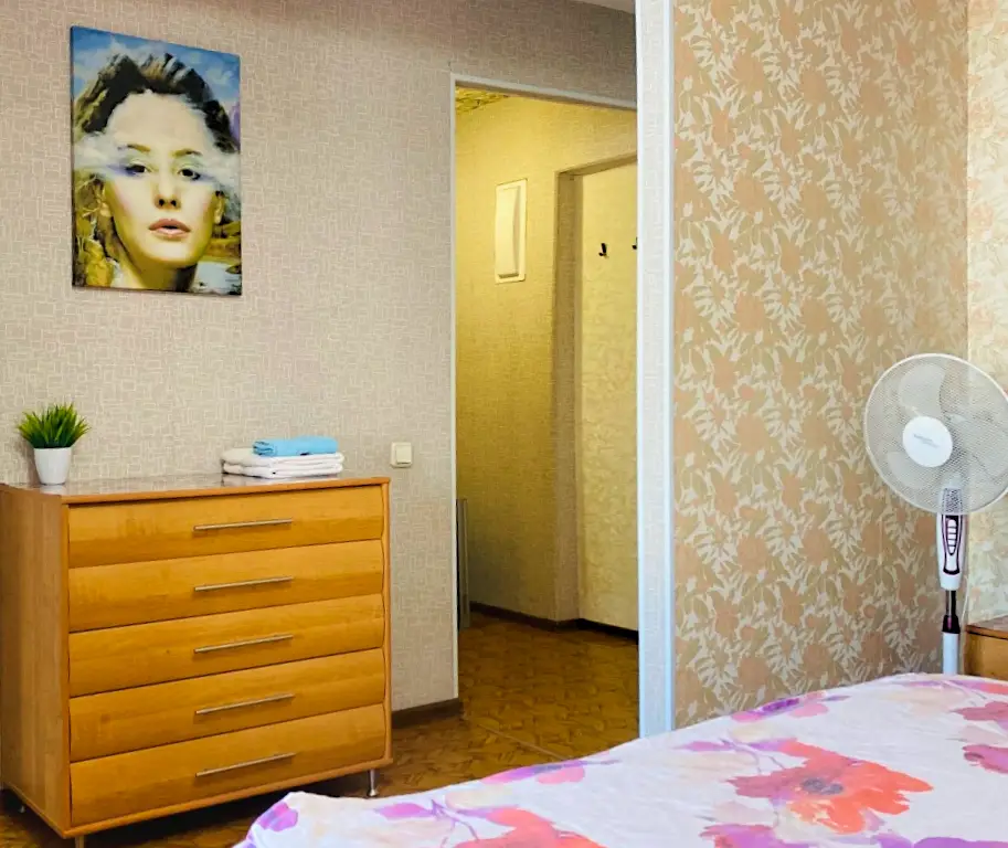 Альметьевск: Апартаменты в центре - Гагарина 9