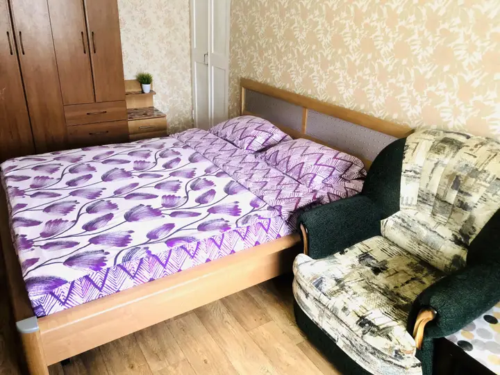 Альметьевск: Апартаменты в центре - Гагарина 9