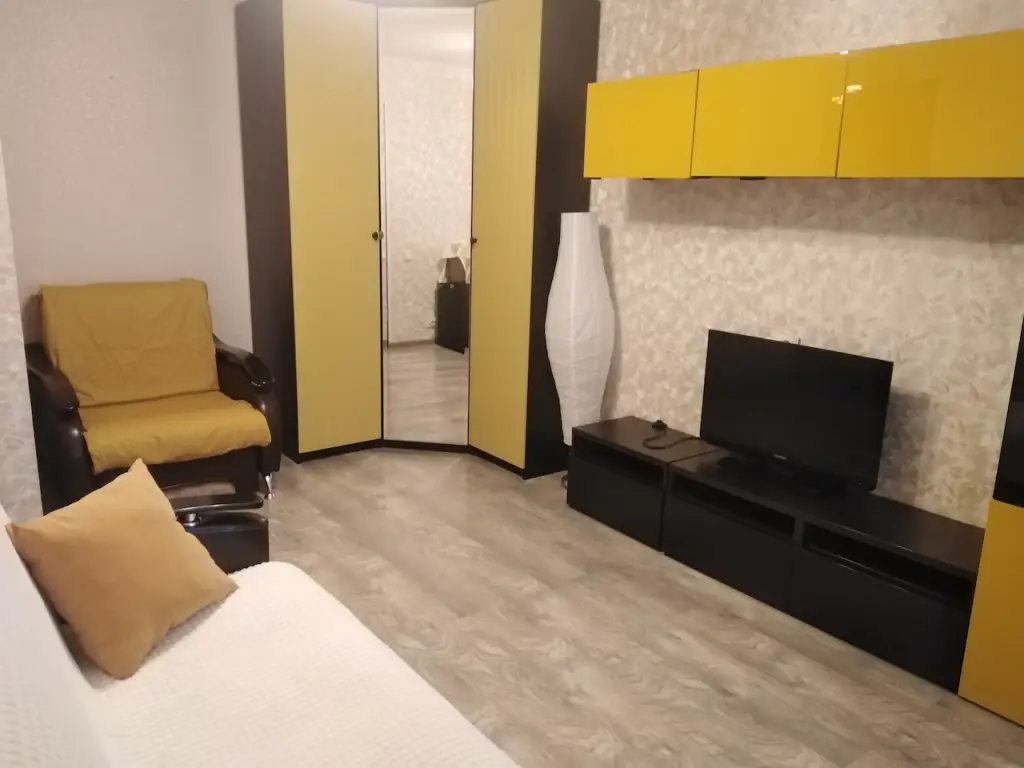Самара: Квартира на Виталия Жалнина 16