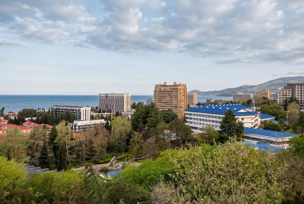 Сочи: Пансионат Изумруд