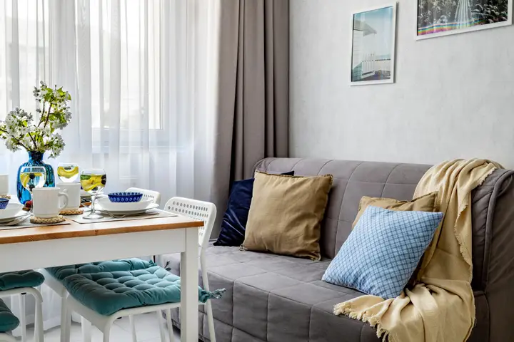 Геленджик: Апартаменты с балконом, вид на горы бассейн во дворе Home Group