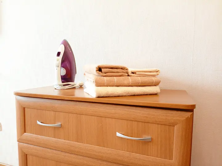 Петергоф: Ekonom V Tsentre Petergofa Flat
