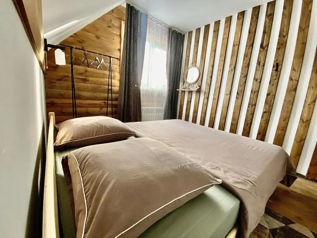 Шерегеш: Guest House Избушки (Гест Хаус)
